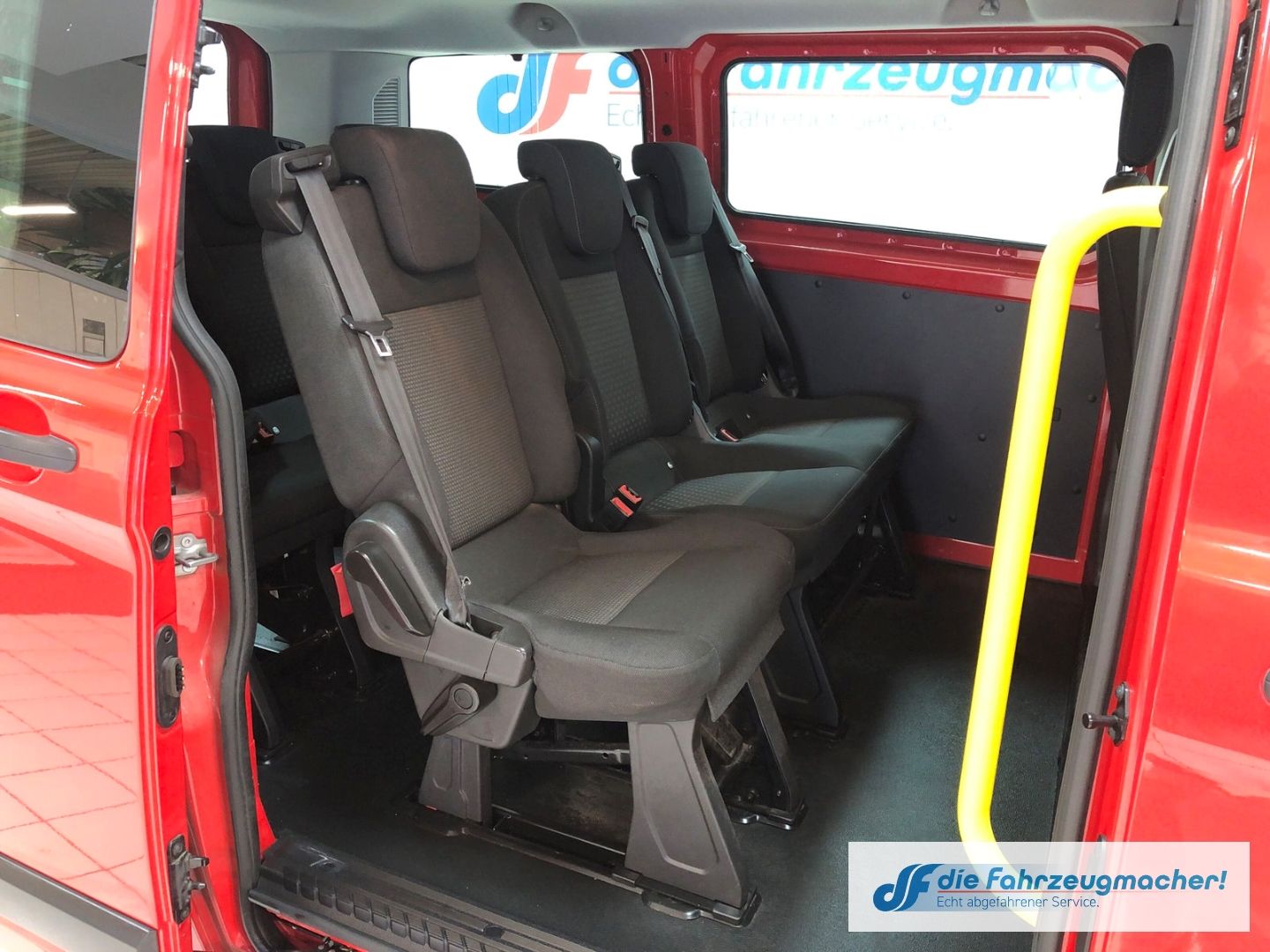 Fahrzeugabbildung Ford Transit Custom Kombi 320 L1 Trend 2.0 TDCi *7263