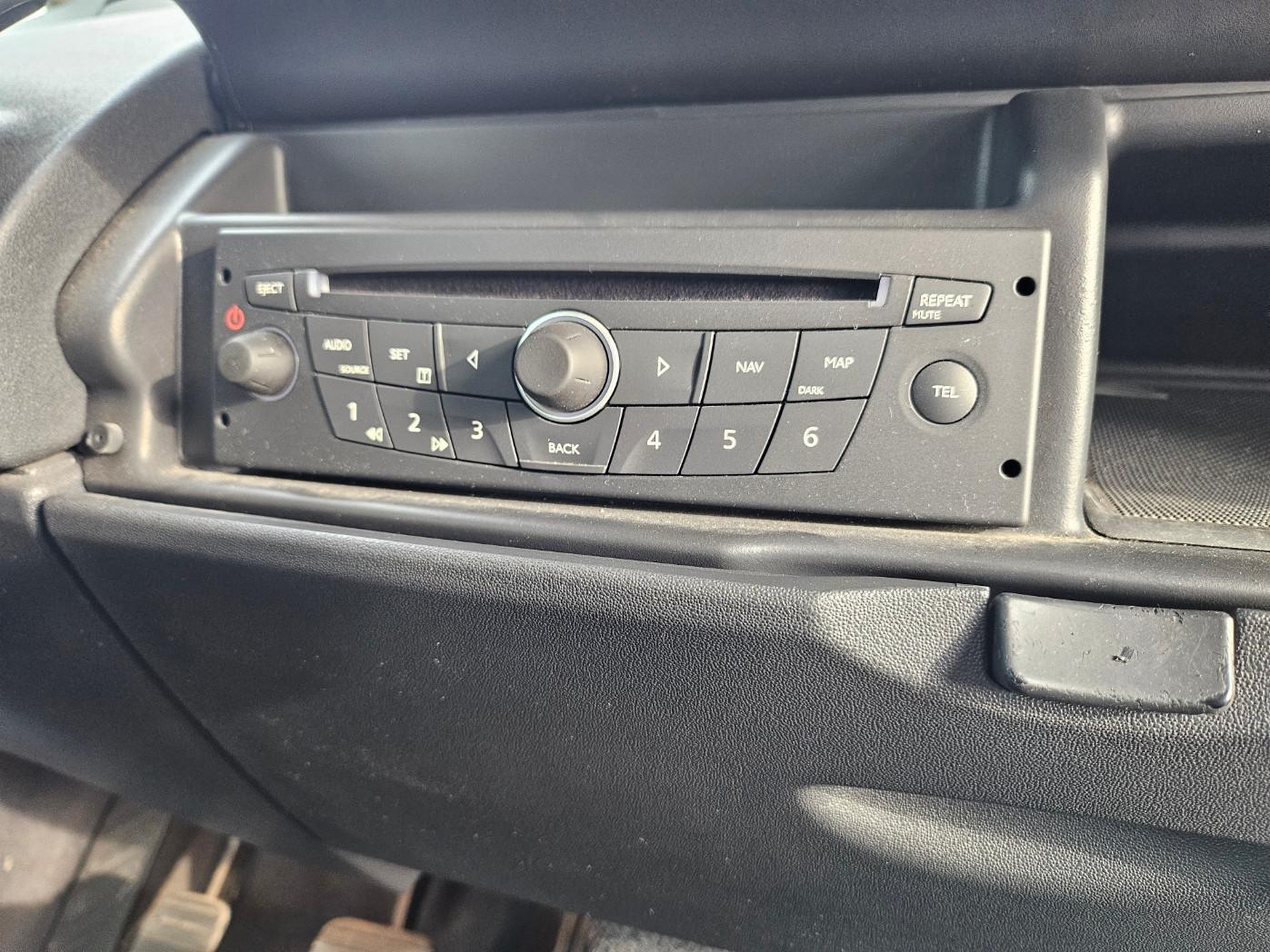 Renault Espace 2009 — photo 14