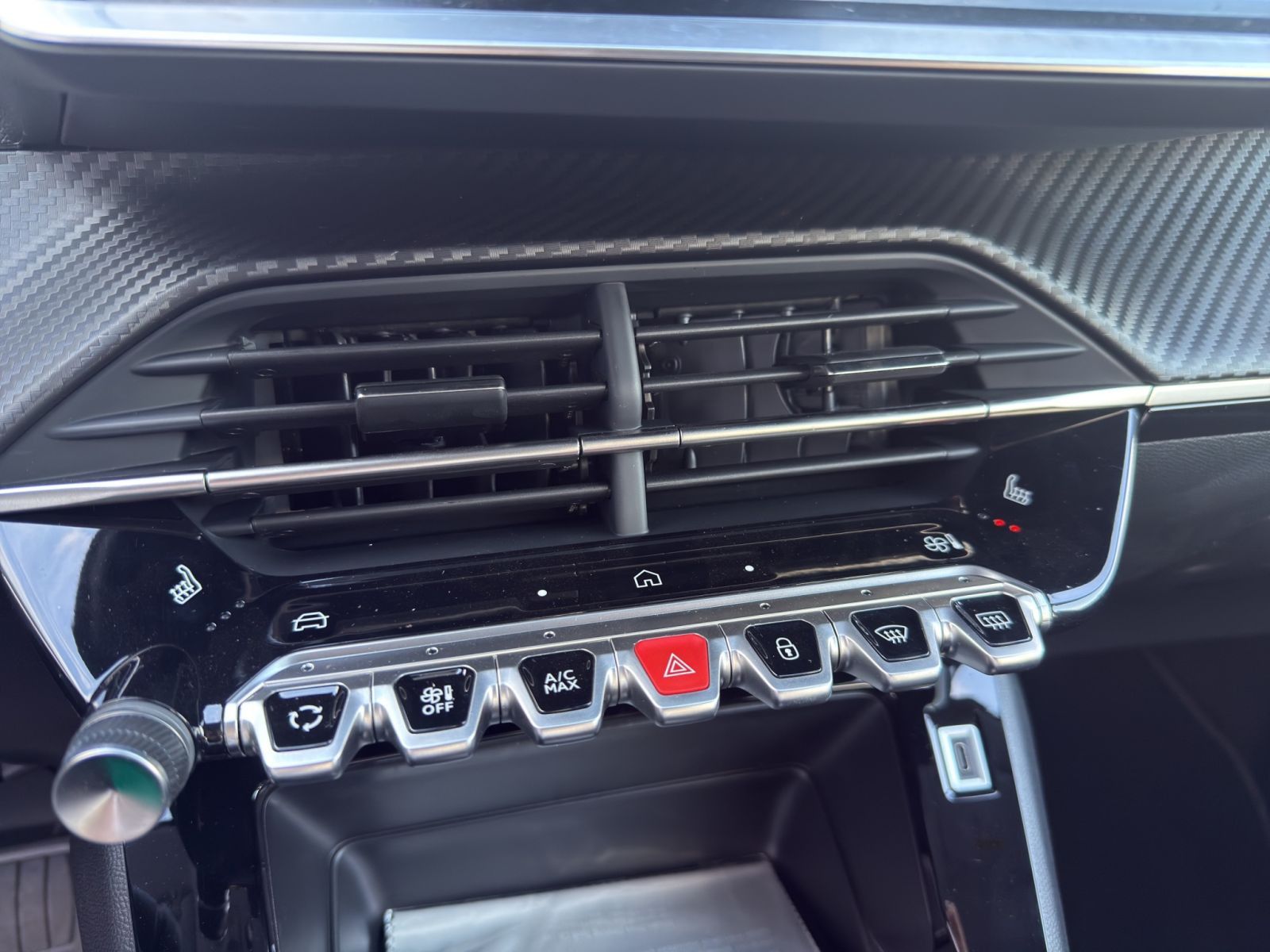 Peugeot 208 - Bild 15