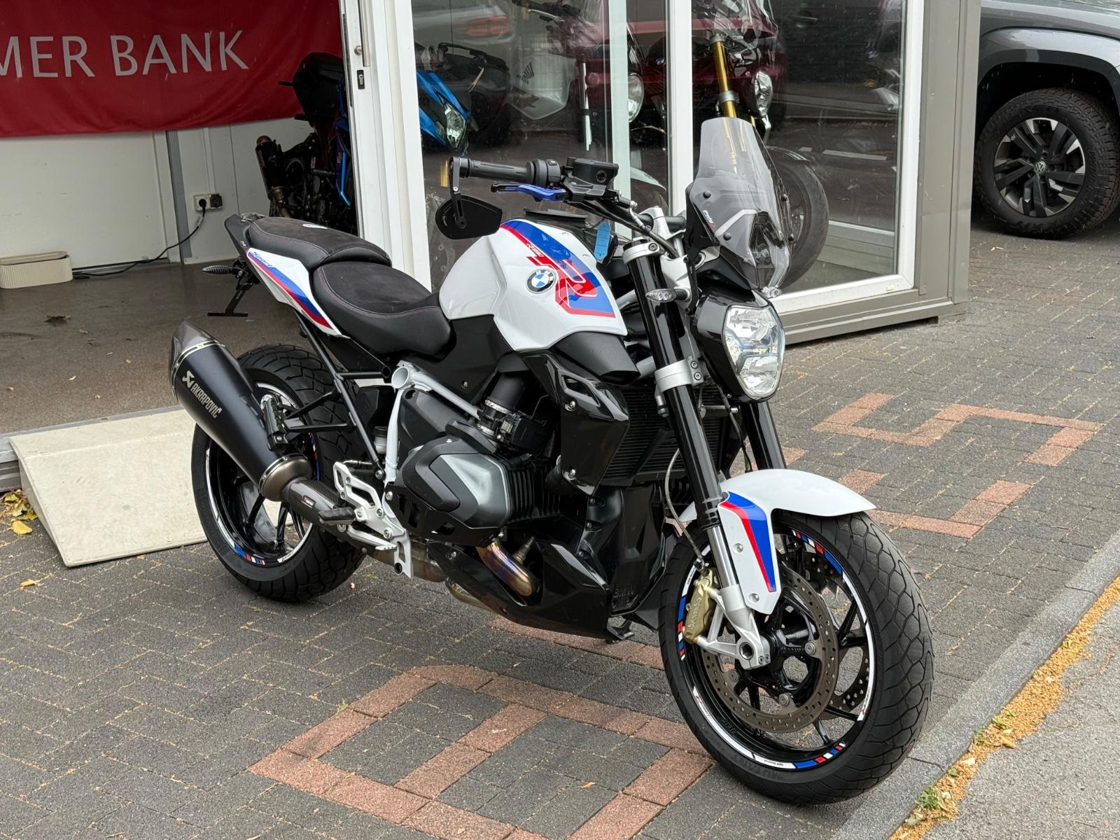 BMW R 1250 R Sport / Viele Extras / Akrapovic