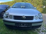 Volkswagen Polo 1.2 47kW Basis. 1 Hand. TÜV neu. 97.000.km - Volkswagen Polo: 9n2