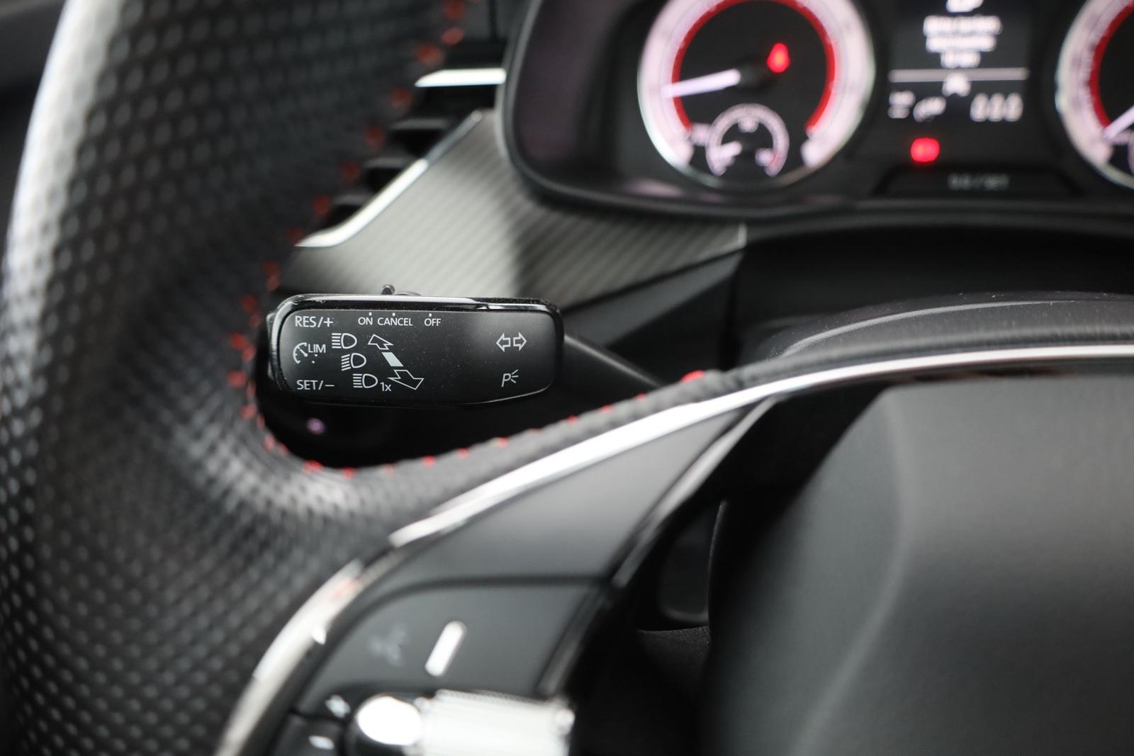 Skoda Kamiq 1.5 TSI Monte Carlo LED Panorama DAB