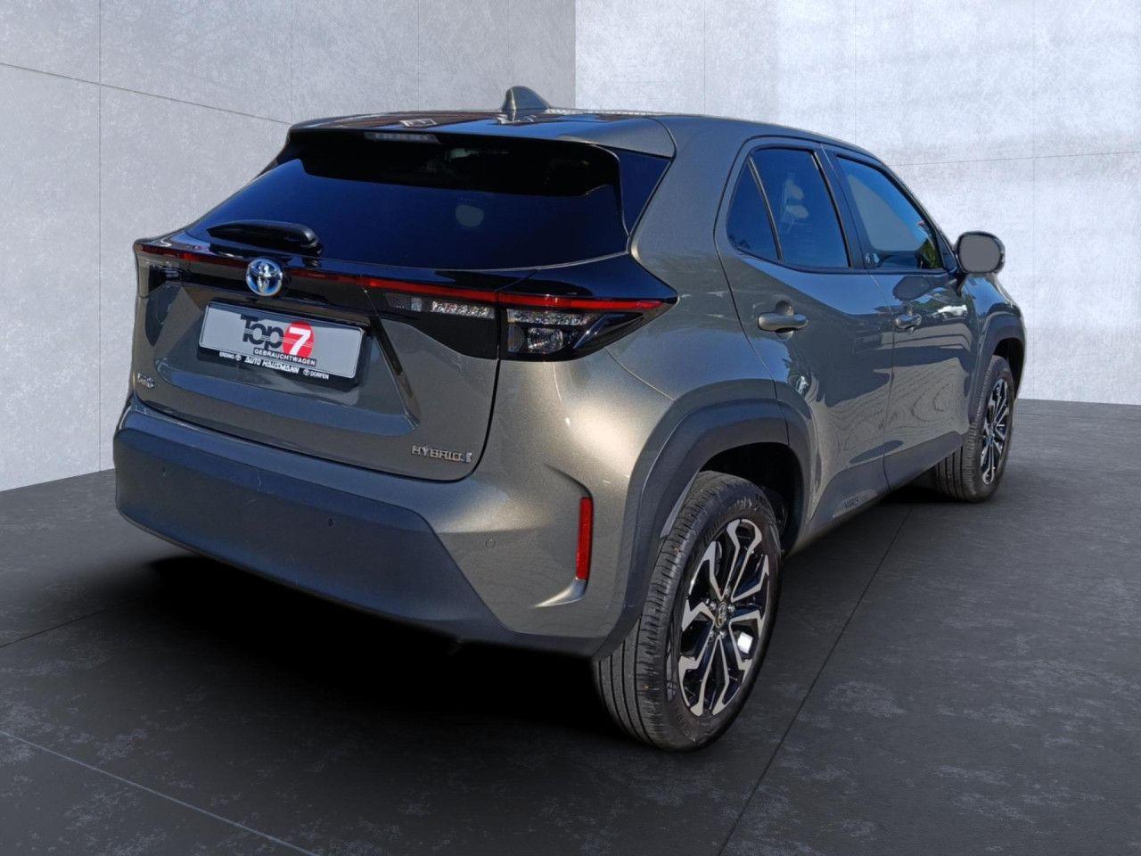 Toyota Yaris Cross 1.5 Hybrid Team D "Safety,Navi" LED