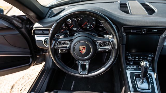 Fahrzeugabbildung Porsche 991 Carrera PDK/Sportabgas/Glasdach/Approved