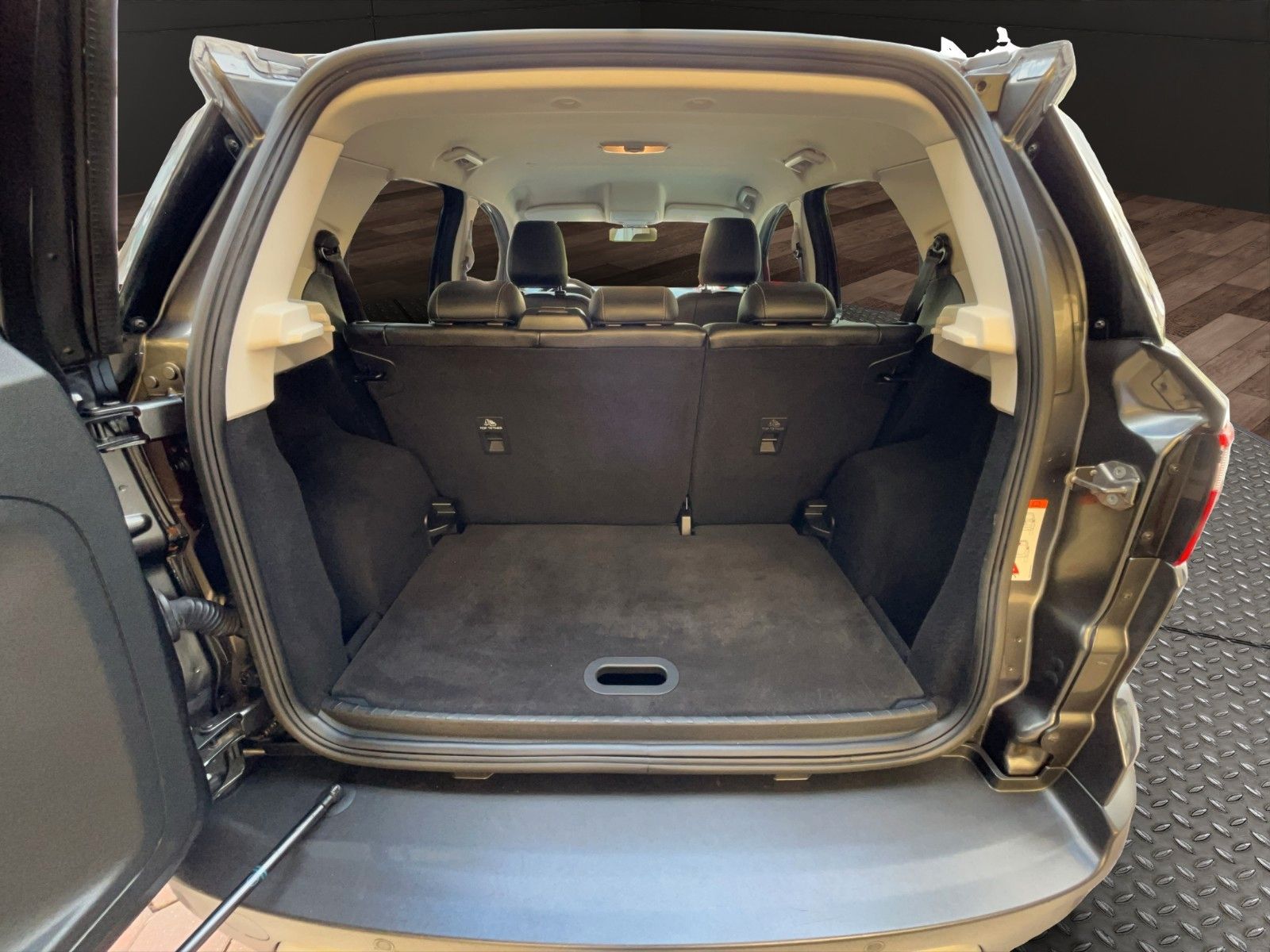 Fahrzeugabbildung Ford EcoSport Titanium Zahnrimmen neu/Service Neu/