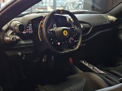 Fahrzeugabbildung Ferrari F8 Tributo (RACING/LIFT/CARBON/CAMERA/ GARANTIE!