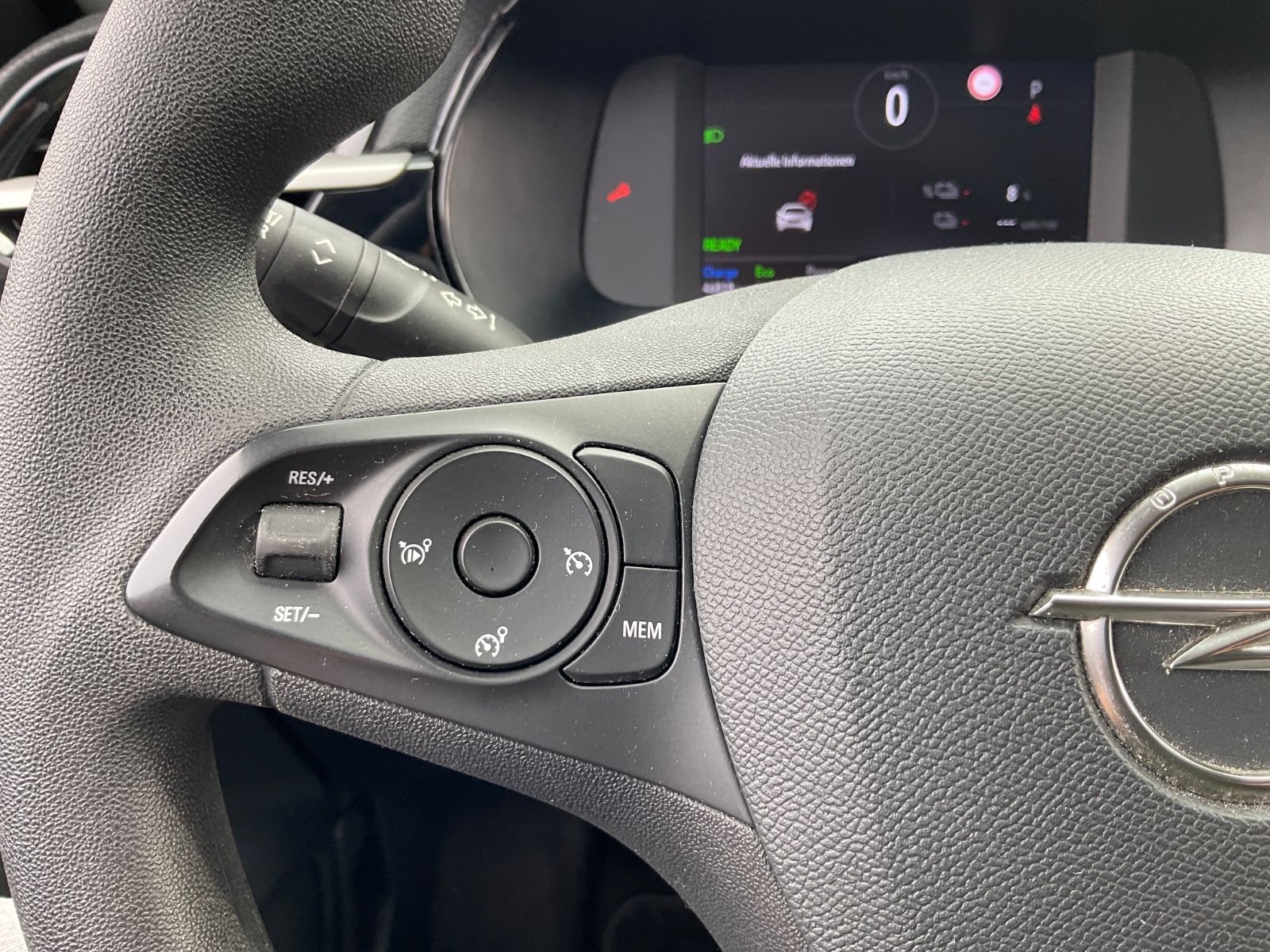 Fahrzeugabbildung Opel Corsa 100KW Edition,50 KWS,CarPlay,Spur,Telefon