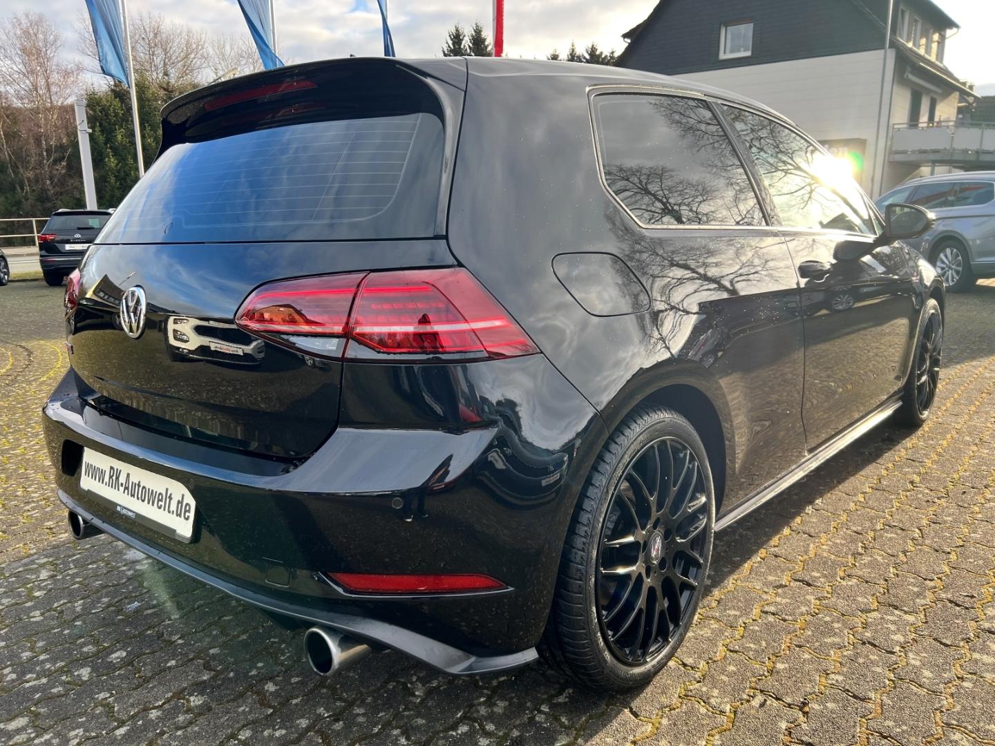Volkswagen Golf GTI 2.0 TSI DSG LED Navi Leder Sitzheizung