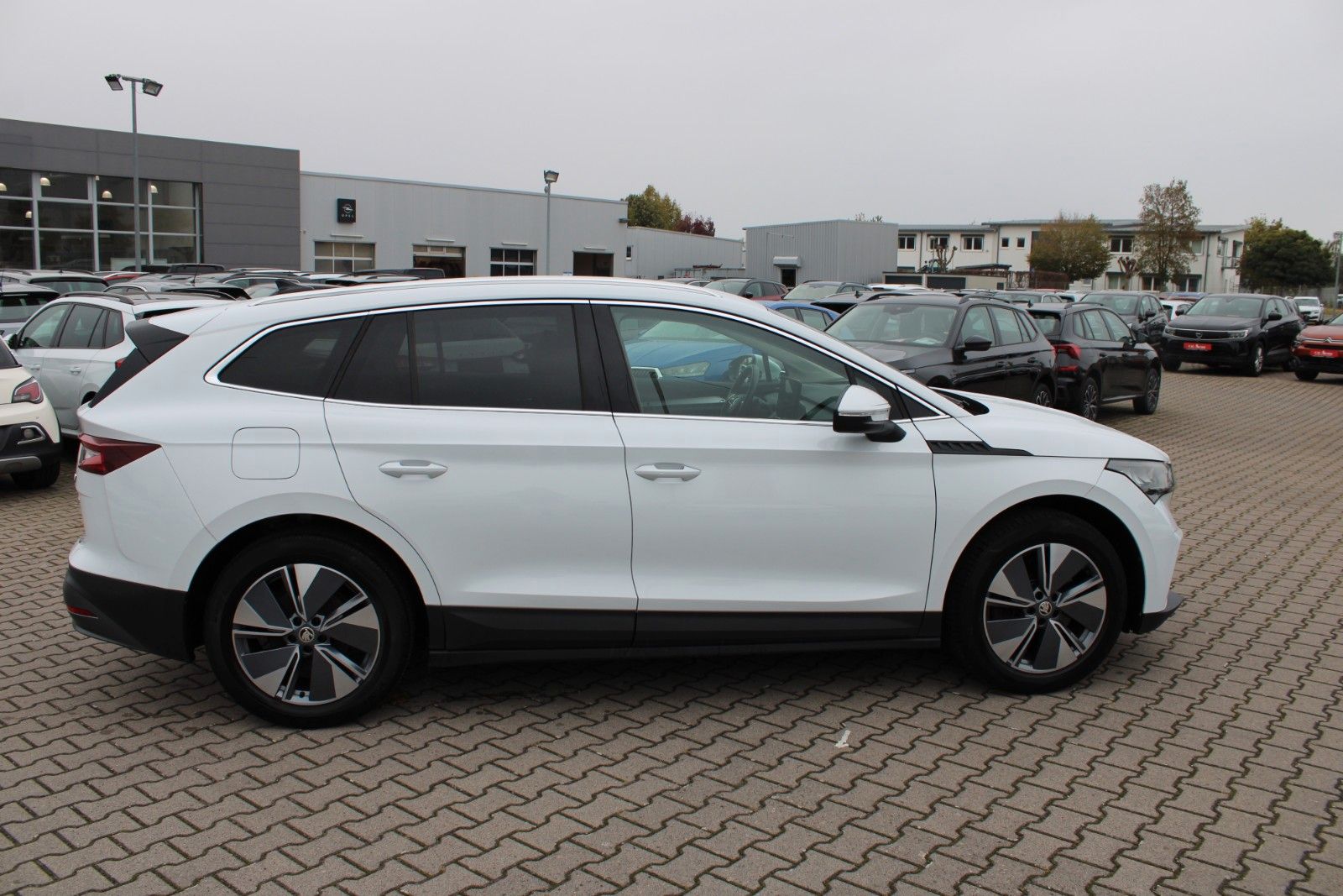 Skoda Enyaq iV80 Loft *1.Hand*SHZ*Navi* imagem 2