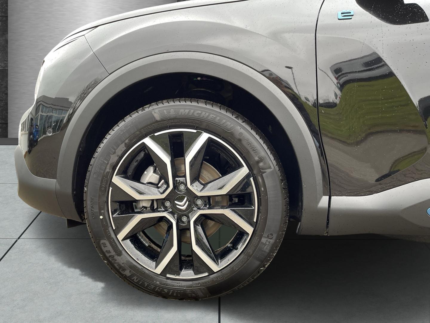 Citroën e-C4 Shine Totwinkelassistent ACC Navi Apple Car