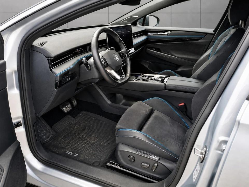 Volkswagen ID.7 Pro (77 kWh) Matrix+HUD+Navi+ACC+RearView