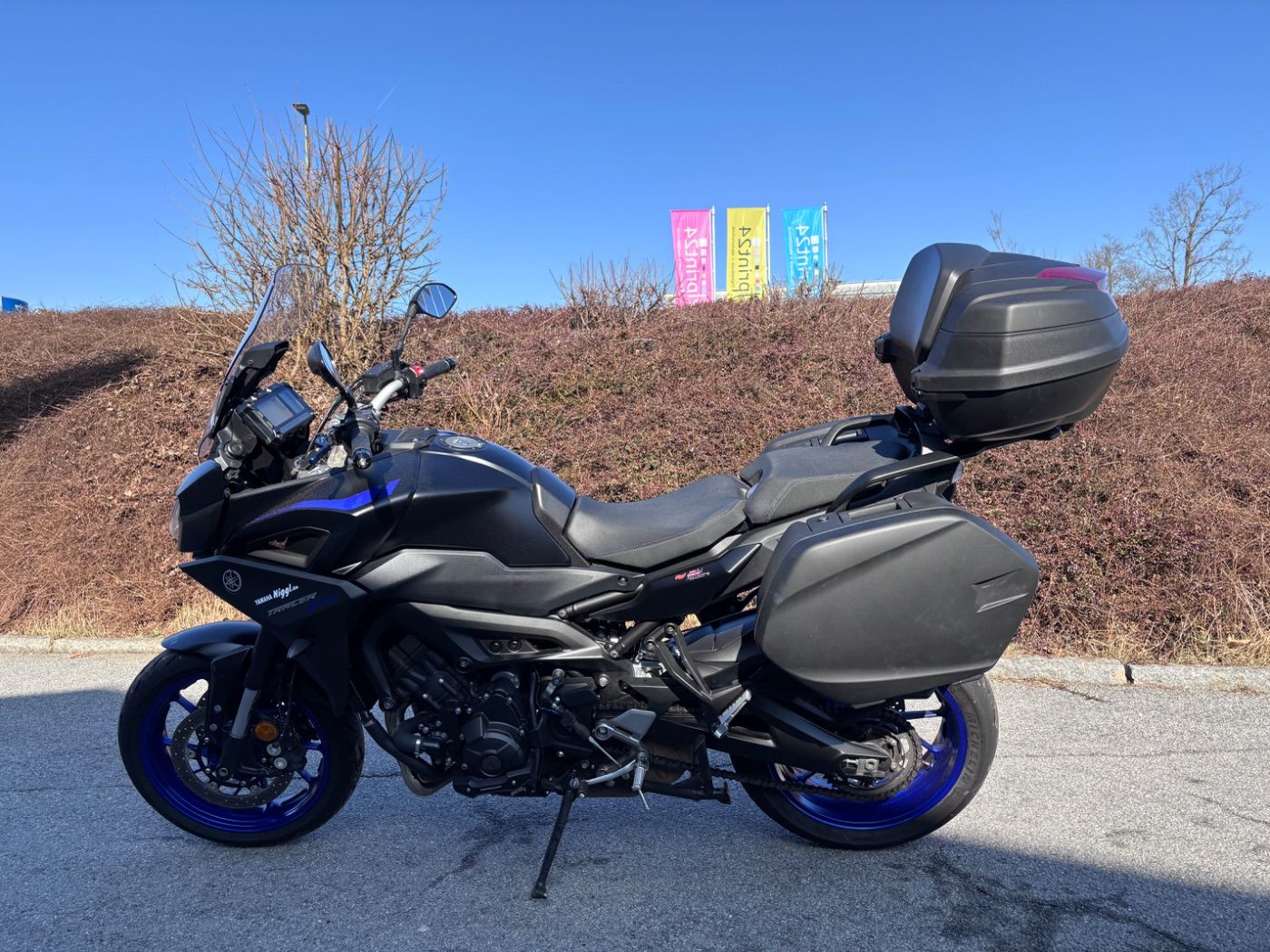 Fahrzeugabbildung Yamaha Tracer 900,Kurzer KZH, Kellermann Blinker, Koffe