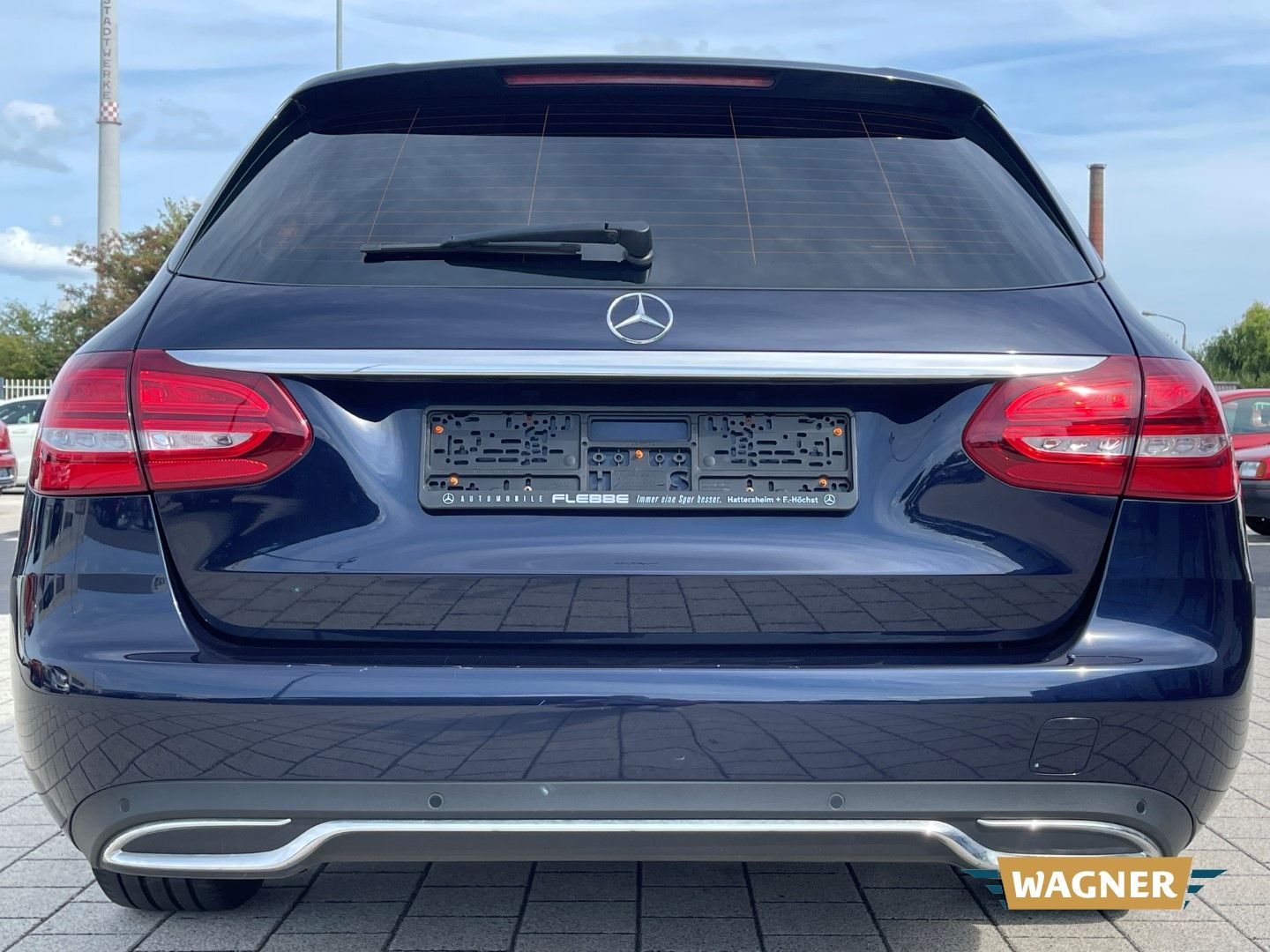 Fahrzeugabbildung Mercedes-Benz C 180 T CGI AVANTGARDE Lagerschaden