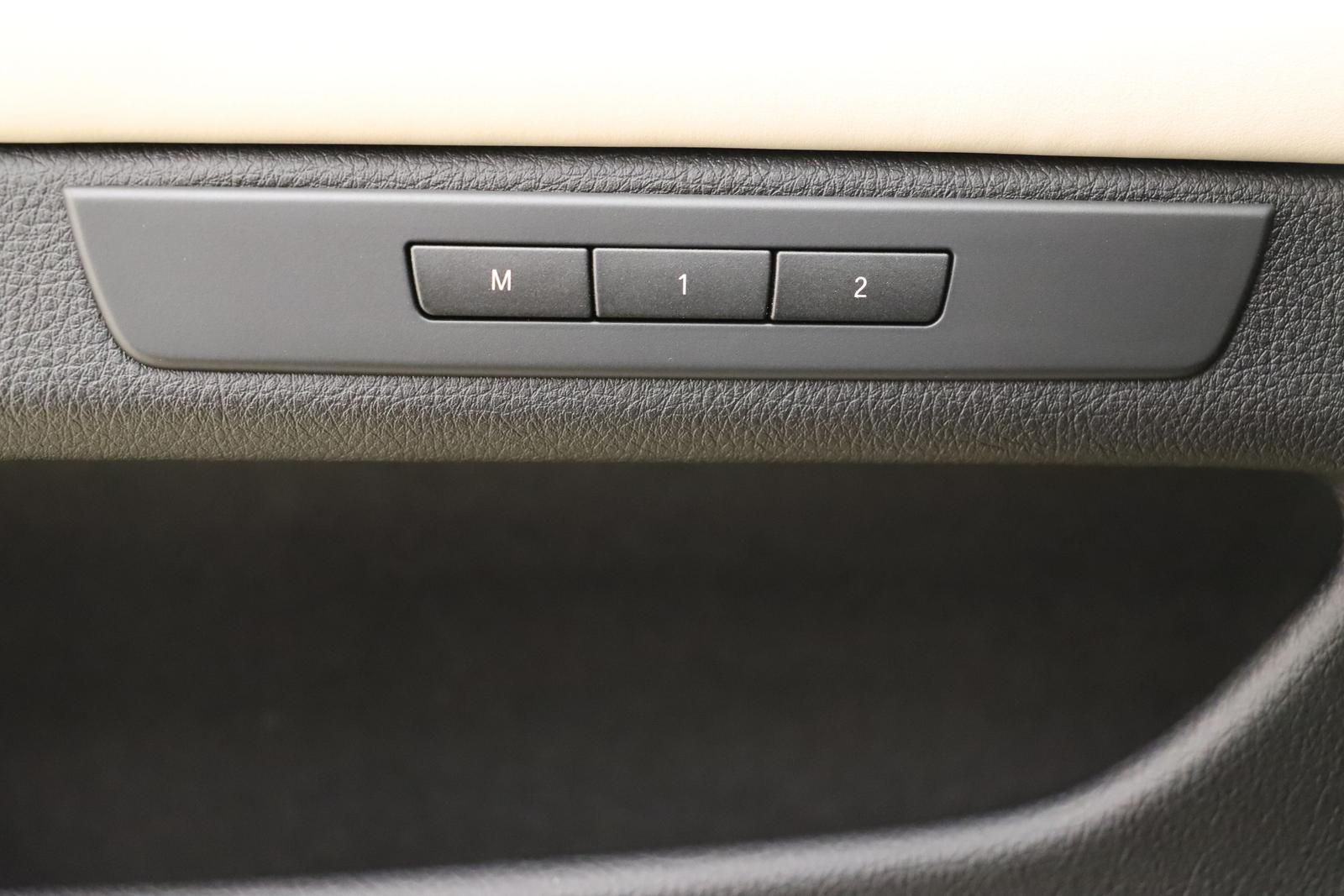 BMW 523i 3.0 204PS Automatik S-Dach ACC HUD Navi LED