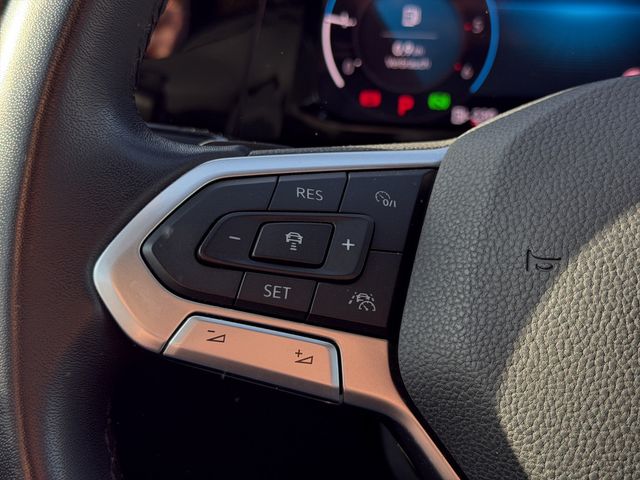 Golf VIII Variant 2.0 TDI Life DSG AHK ACC LED