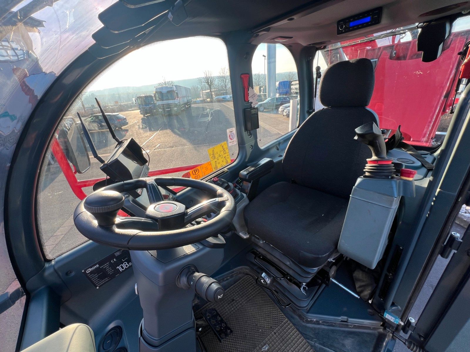 Fahrzeugabbildung Andere Magni RTH 6.30 SH / Fällkran / Westtech CS750