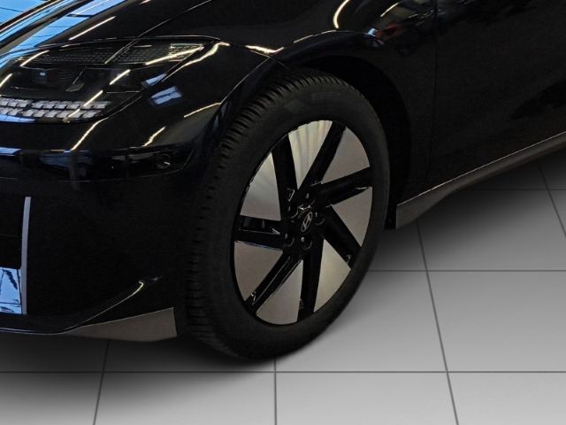 Fahrzeugabbildung Hyundai IONIQ 6 Allradantrieb 77,4kWh Batt. 325 PS UNIQ-
