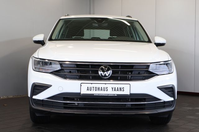 Volkswagen Tiguan 1.5 TSI Life ACC+LANE+LED+CARPLAY