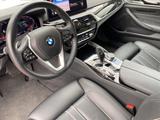BMW 530 i xDrive Luxury Line*KeyGo*AHK* - BMW 5er Reihe Gebrauchtwagen in Dresden
