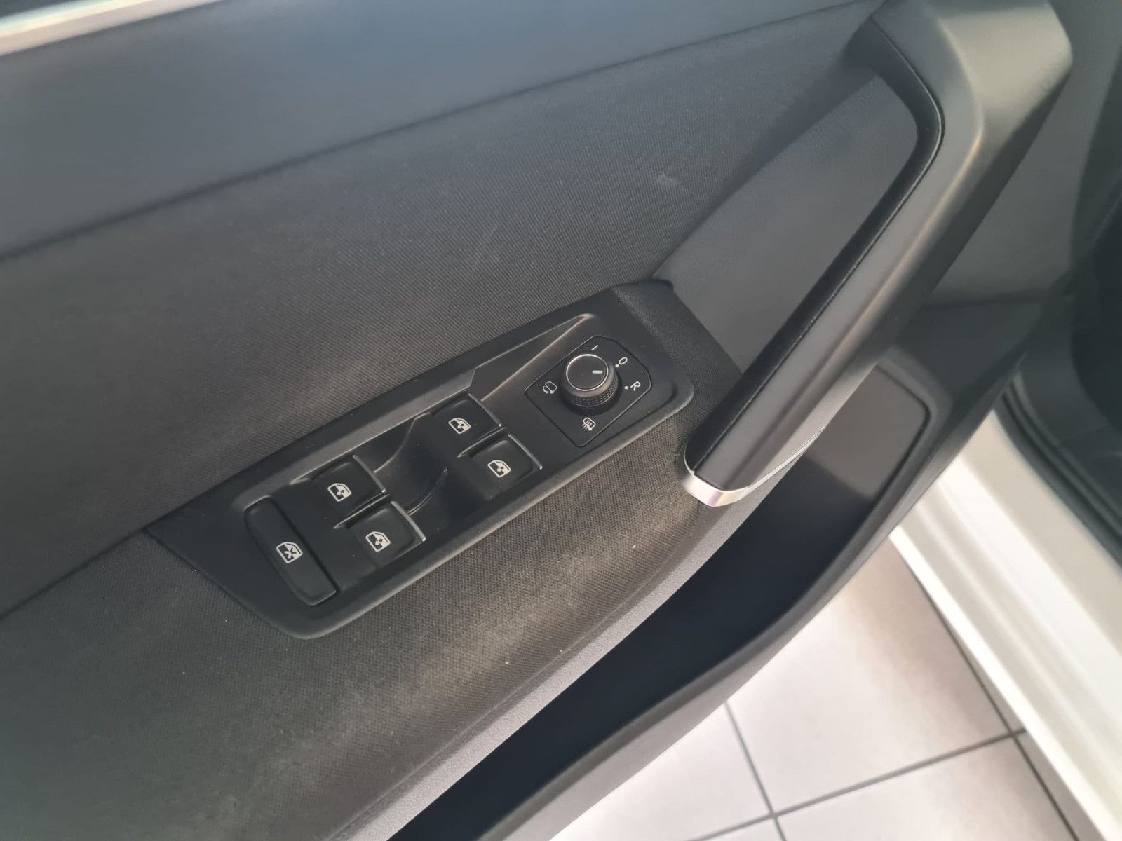 Fahrzeugabbildung Volkswagen Touran Highline BMT/Start-Stopp / LED / NAVI /