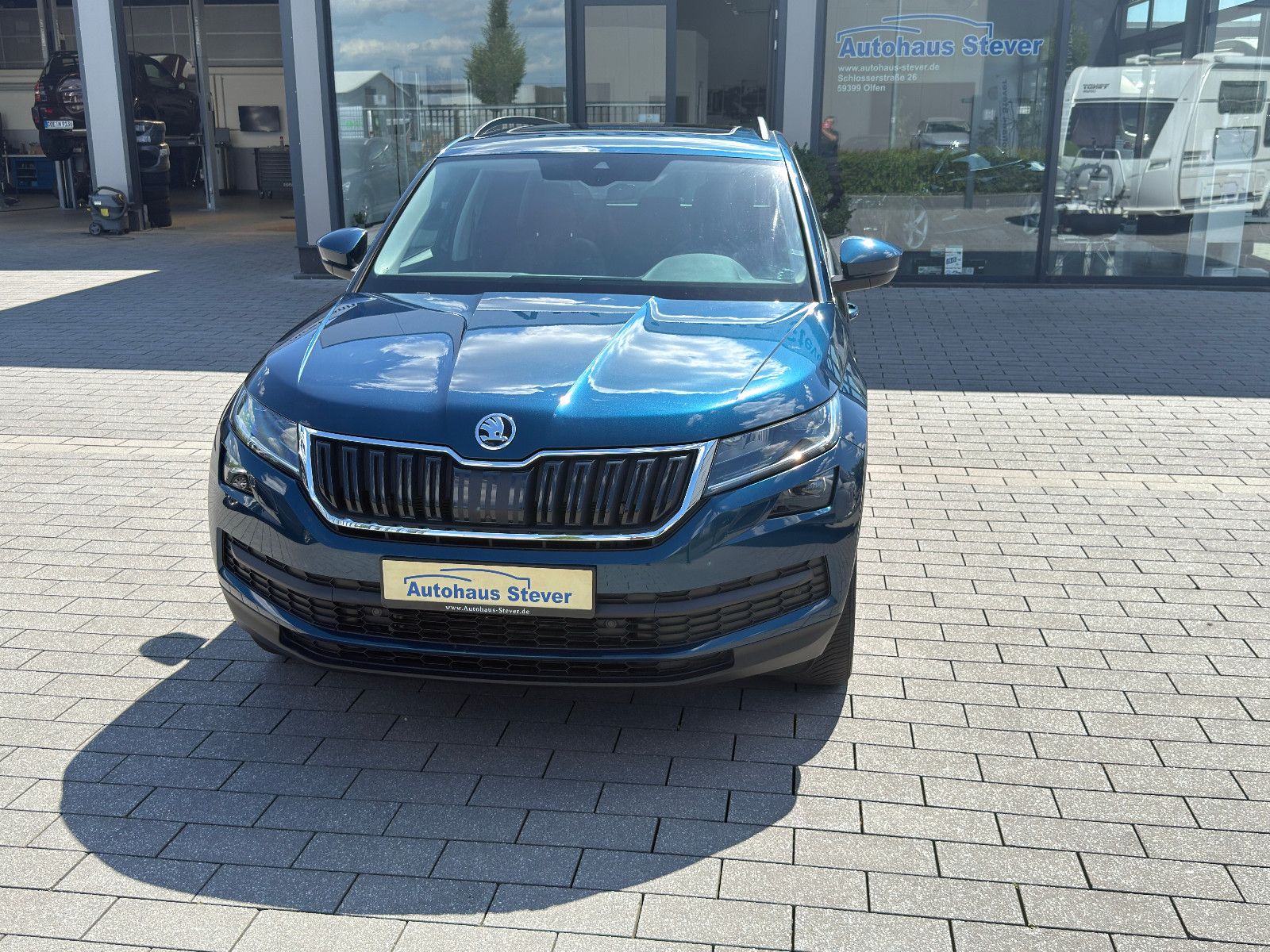 Fahrzeugabbildung SKODA Kodiaq Clever Navi,Sitzh.v+h,Alu,DSG,360°