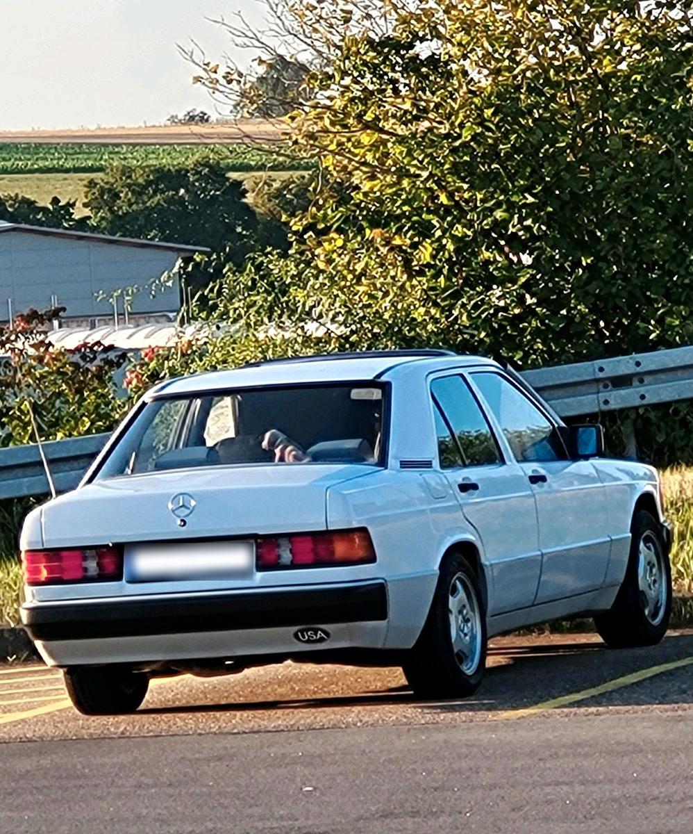 Mercedes-Benz 190