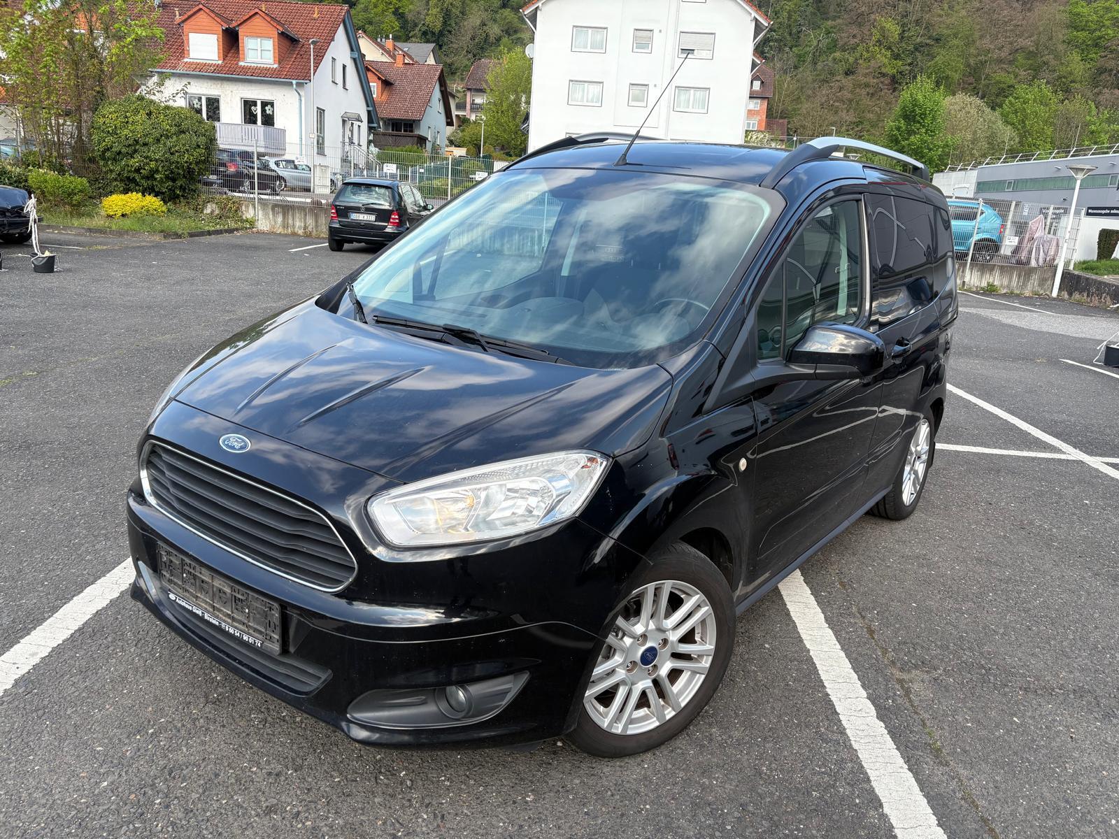 Ford Tourneo Courier Titanium