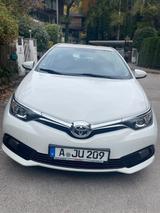 Toyota Auris Cool 5-Türer, 1,33-1-Dual-VVT-i, 6-Gang - Toyota Auris Gebrauchtwagen in München