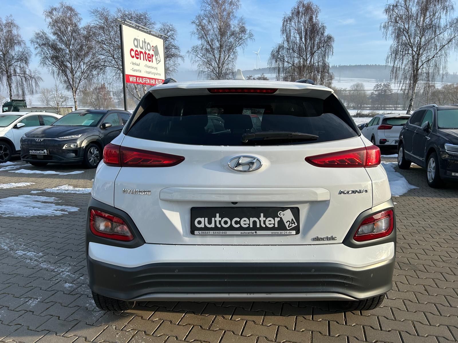 Fahrzeugabbildung Hyundai Kona Style°64 kWh°CCS°HeadUp°Kamera°1.Hand°