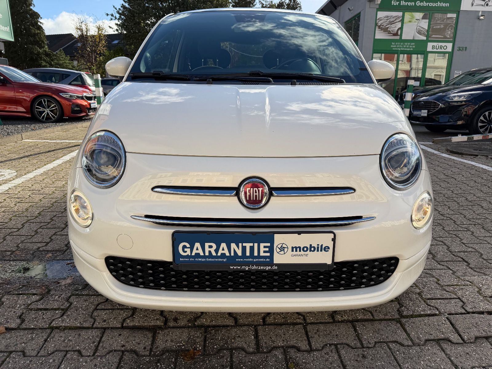 Fahrzeugabbildung Fiat 500 Lounge APPLE CAR PLAY PDC PANORAMA