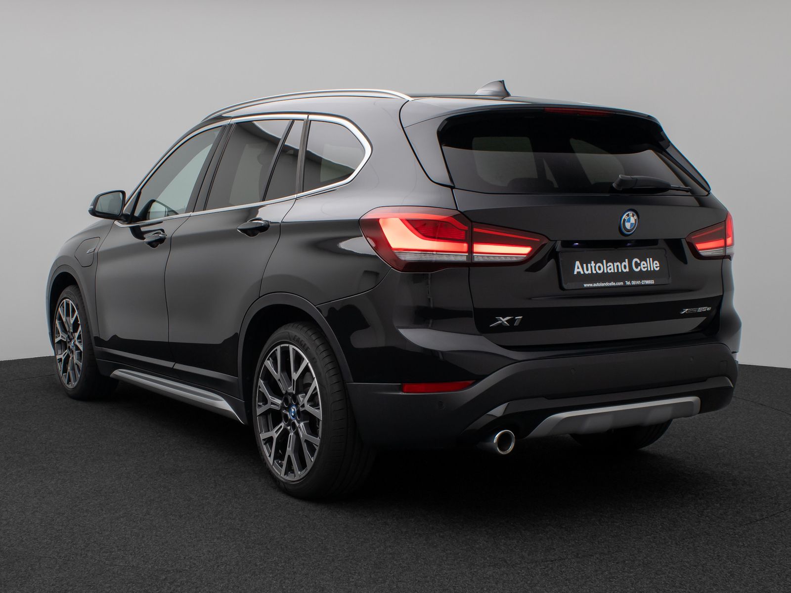 Fahrzeugabbildung BMW X1 xD25e xLine Kamera HUD DAB H/K Komfort Sport