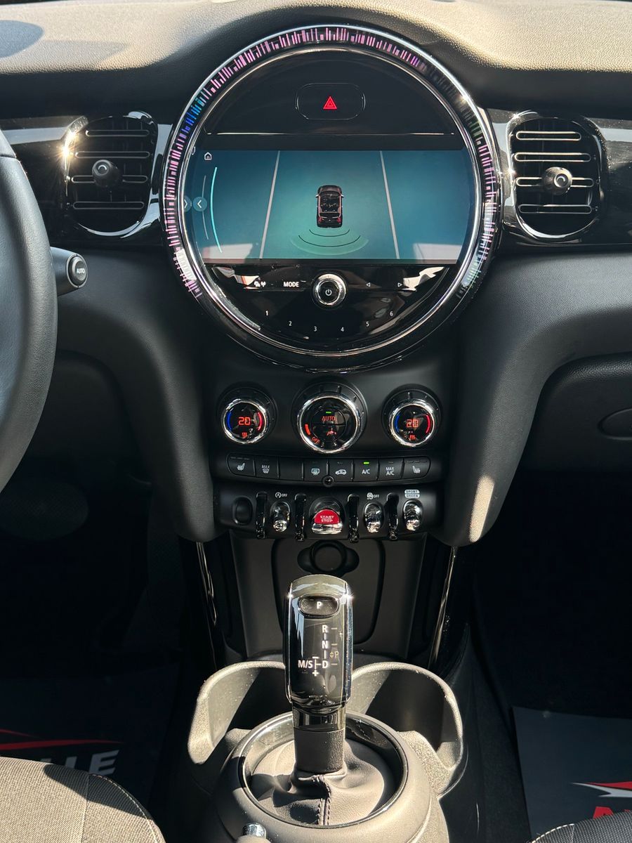 Fahrzeugabbildung MINI Cooper Cabrio Autom. Essential Trim Temp PDC SHZ