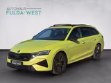 Skoda Octavia Combi RS Pistachio Green Matrix AHK 5JGa - : Grün