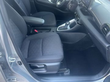 Toyota Yaris - 10