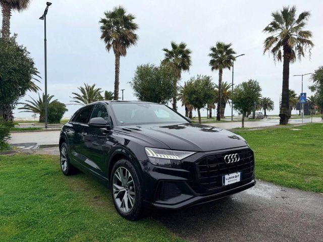 AUDI Audi Q8 50 3.0 tdi mhev quattro tiptronic