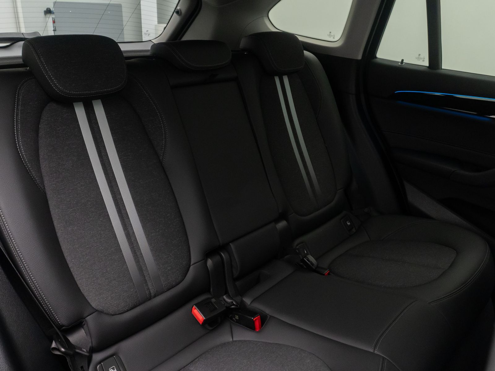 Fahrzeugabbildung BMW X1 xD25e Sport Line HUD DAB Kamera Alarm 18Zoll