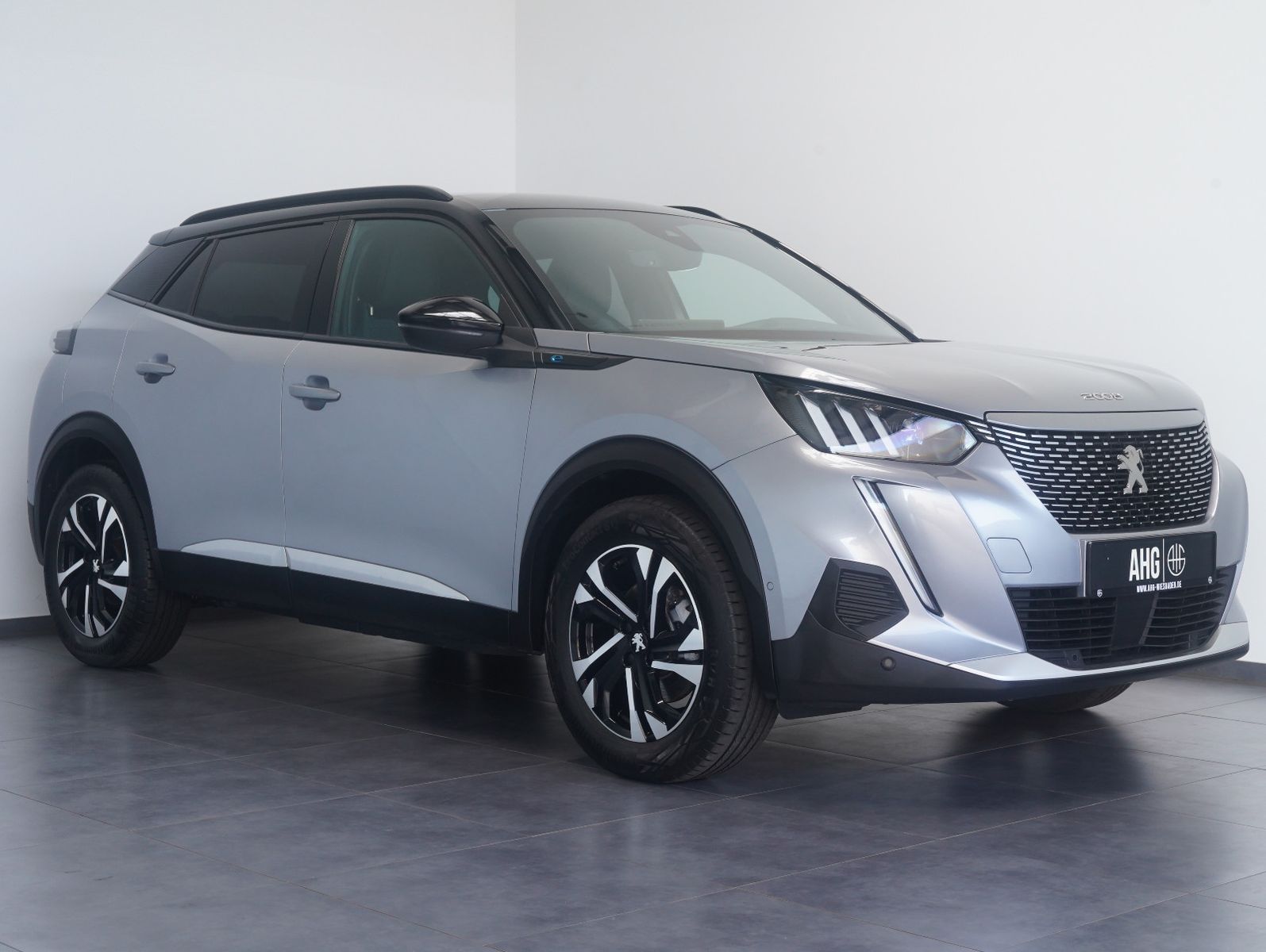 Fahrzeugabbildung Peugeot 2008 e- GT 11KW/LED/NAVI/360°/PANORAMA/SOH