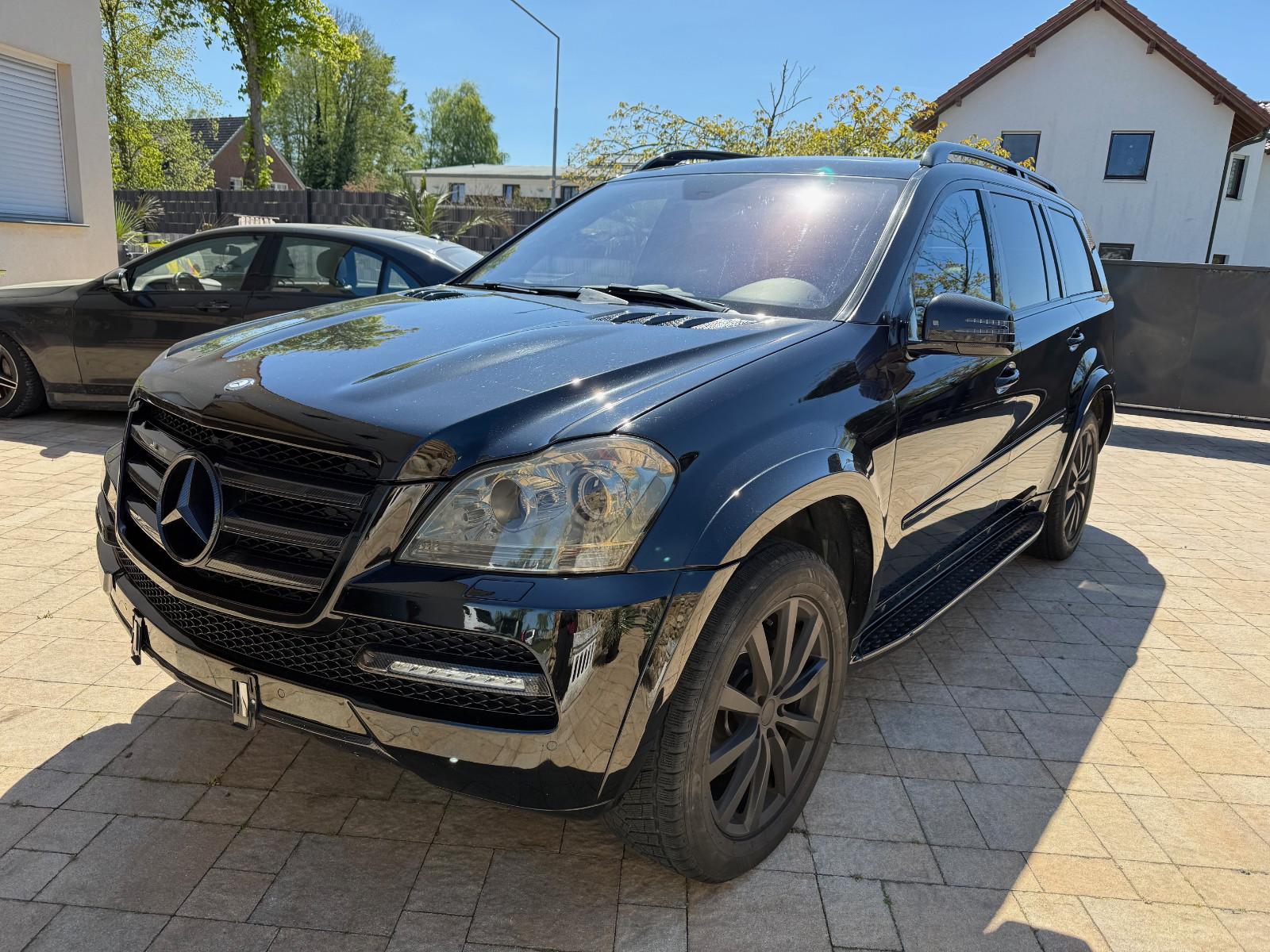 Mercedes-Benz GL 500 4Matic+LPG Gas+Leder+Navi+SSD+DVD+7 Sitze