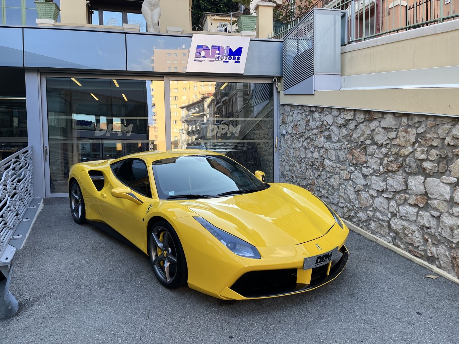 2015 Ferrari 488