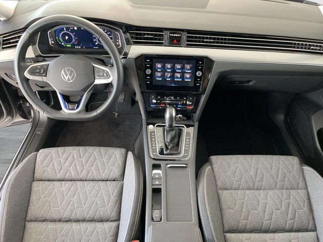 Passat Variant 1.4 eHybrid DSG GTE Bluetooth LED