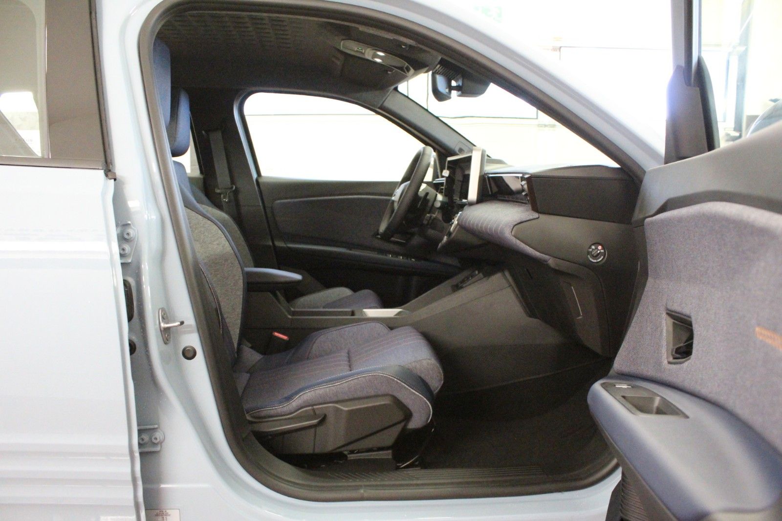 Fahrzeugabbildung Renault R 4 150 Comfort Range Techno*Winterpaket*
