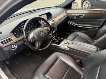 Mercedes E 300 - 6