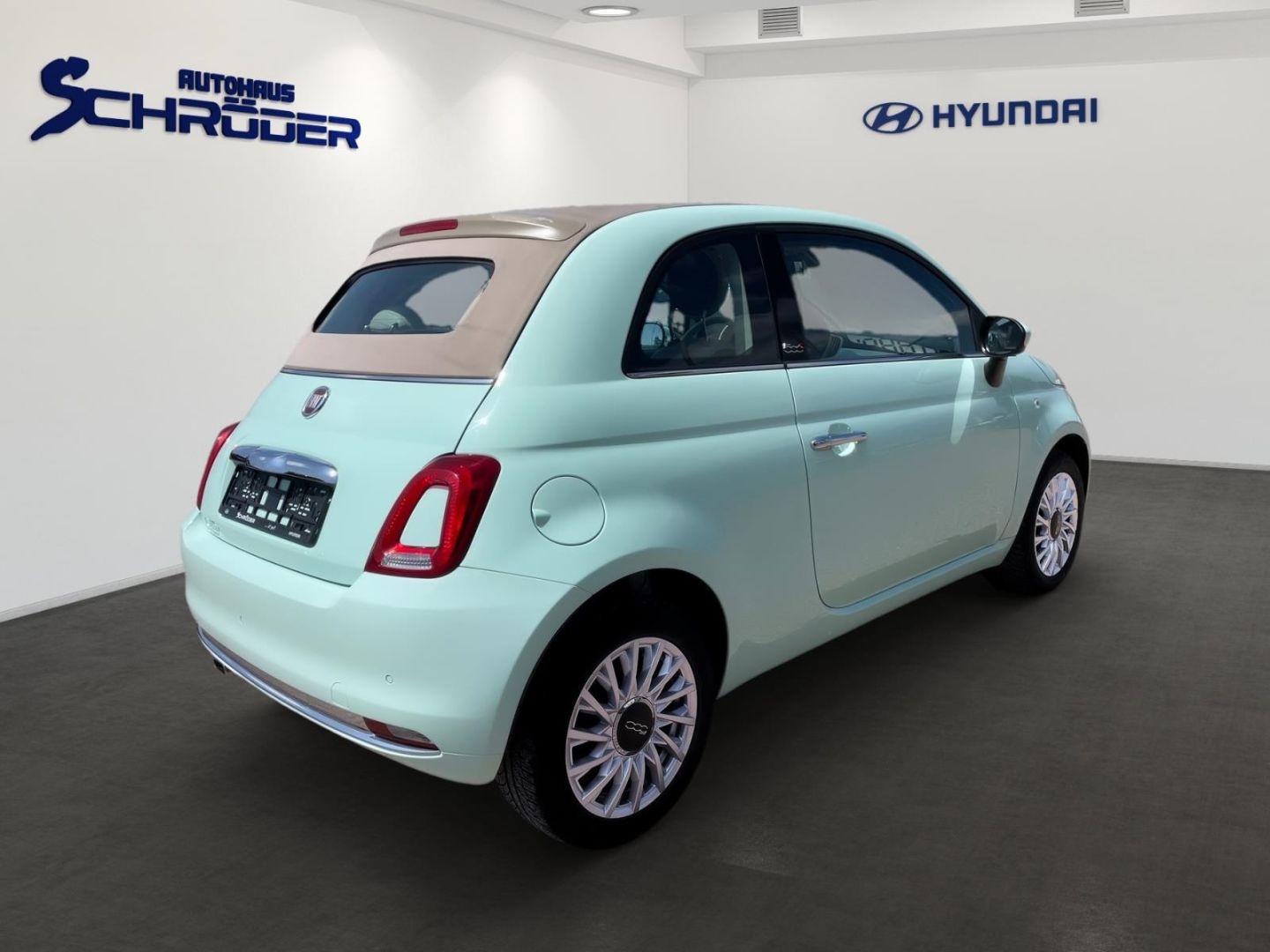 Fahrzeugabbildung Fiat 500 1.2 Lounge S&S Cabrio Klima Tempomat Parksen