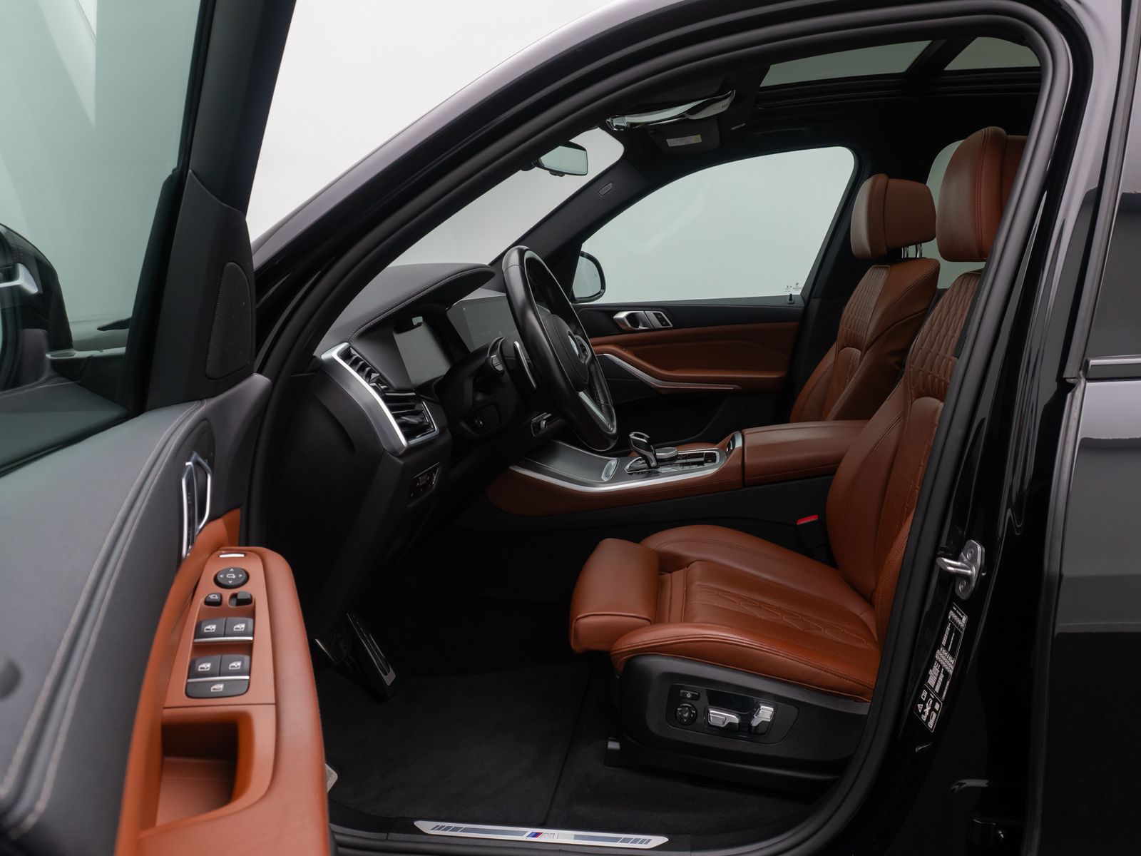 Fahrzeugabbildung BMW X5 xD30d M Sport 360°Laser ACC SoftCl DAB 22Zoll