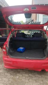 Daihatsu siron - Daihatsu Sirion aus 2000
