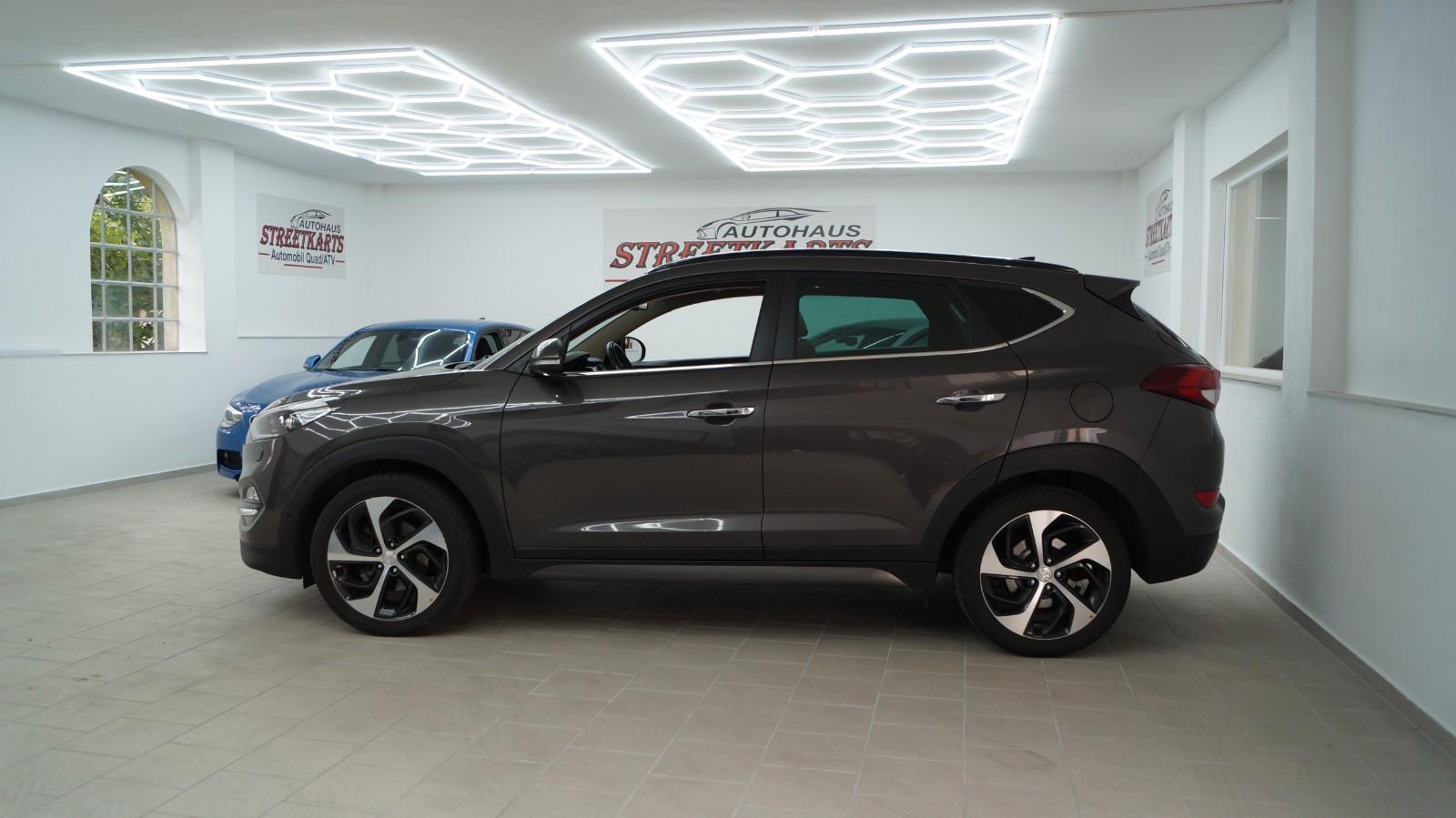 Hyundai Tucson Premium 4WD Automatik Kamera LED PDC BC