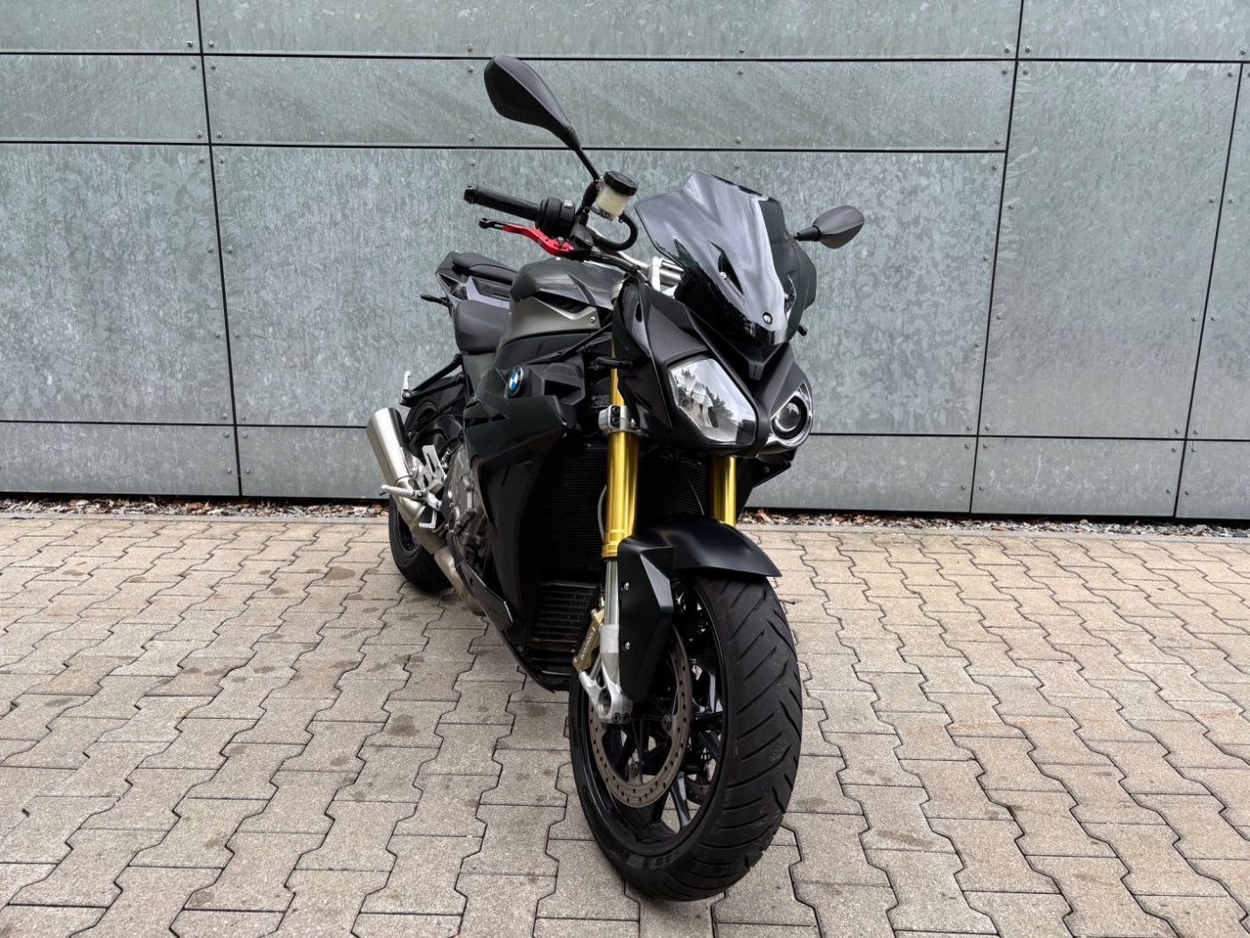 Fahrzeugabbildung BMW S 1000 R 2 Pakete