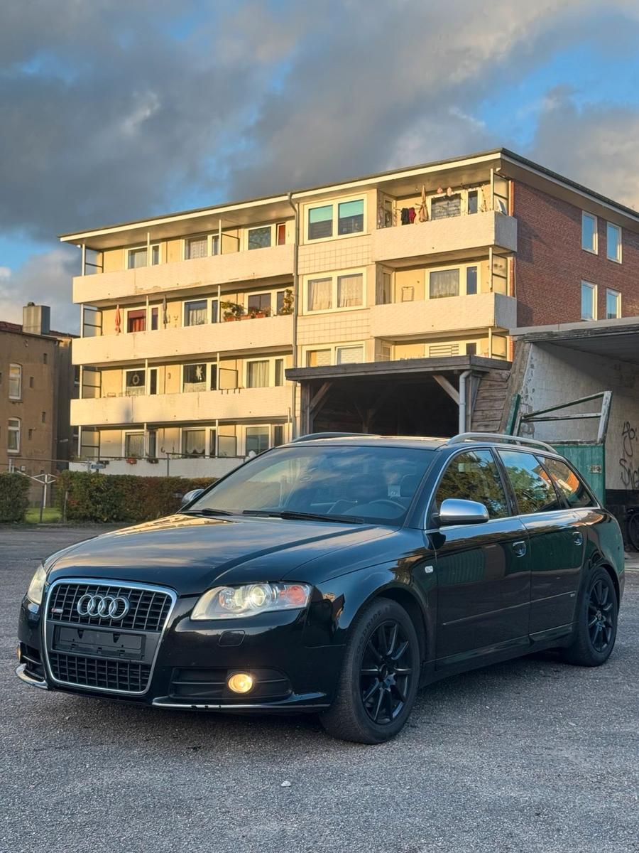 Audi A4 2006 — салон