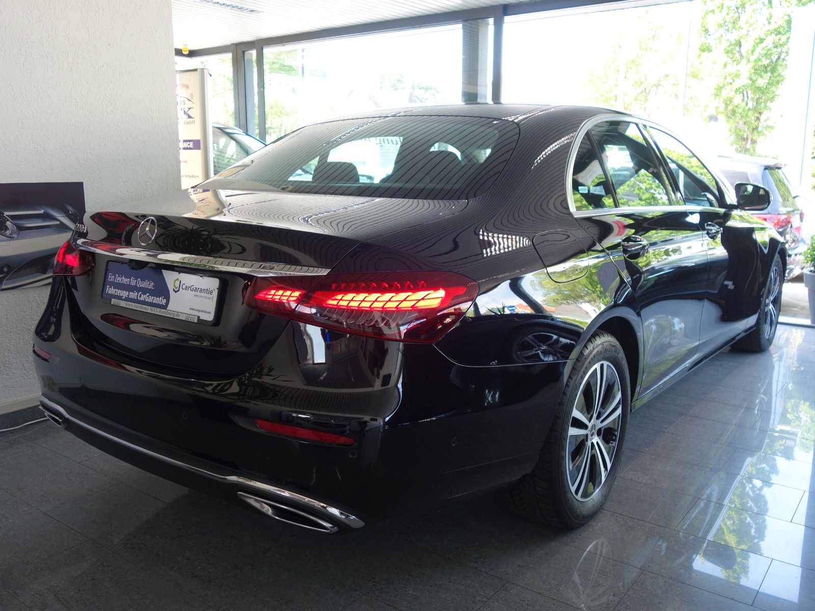 Mercedes-Benz E 220 D 9G-TRONIC/Limousine/AVANTGARDE/1-HAND foto 8