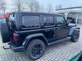 Jeep Wrangler Unlimited Softtop - Jeep Wrangler: Softtop